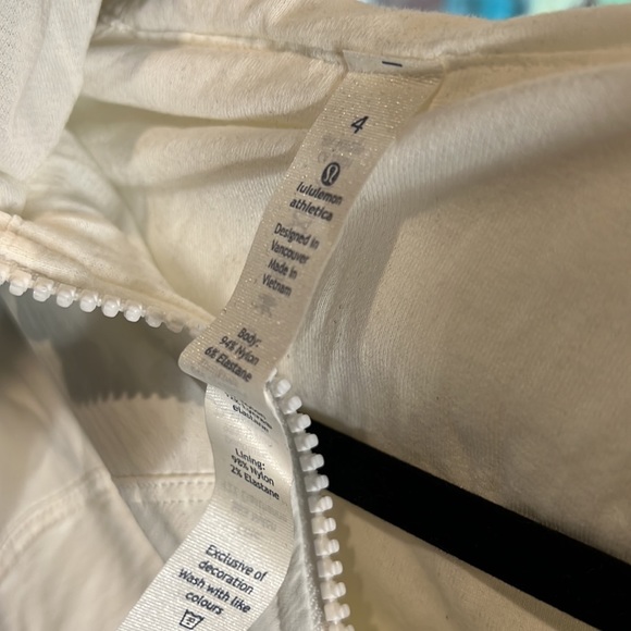 NWT Lululemon In Flux jacket - Picture 2 of 4